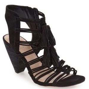 VINCE CAMUTO Edola Black Strappy tassel side zip sandals size 7.5 3” heel